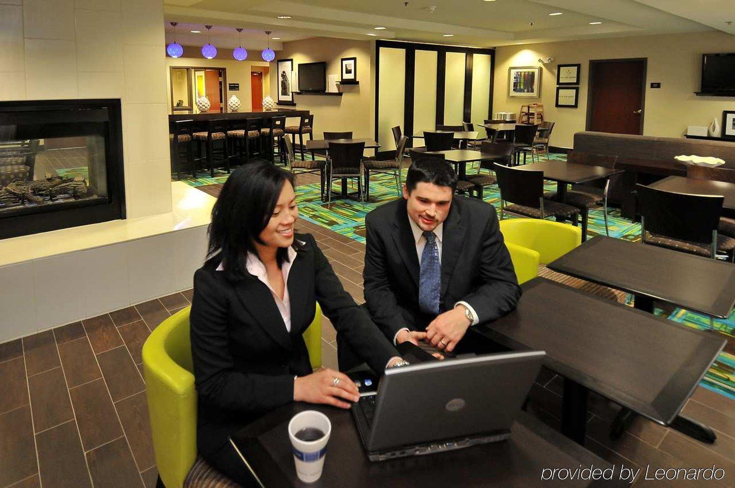 Hampton Inn Denver-West/Голдън Ресторант снимка